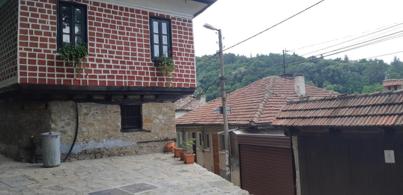 The Red Konak Villa Veliko Tárnovo Exterior foto