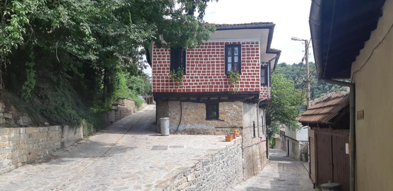 The Red Konak Villa Veliko Tárnovo Exterior foto